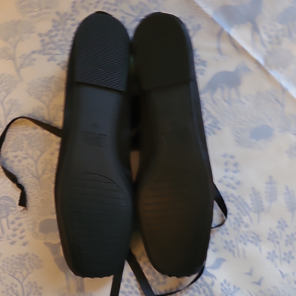 Zara Black Ribbon Flats - Picture 4 of 9